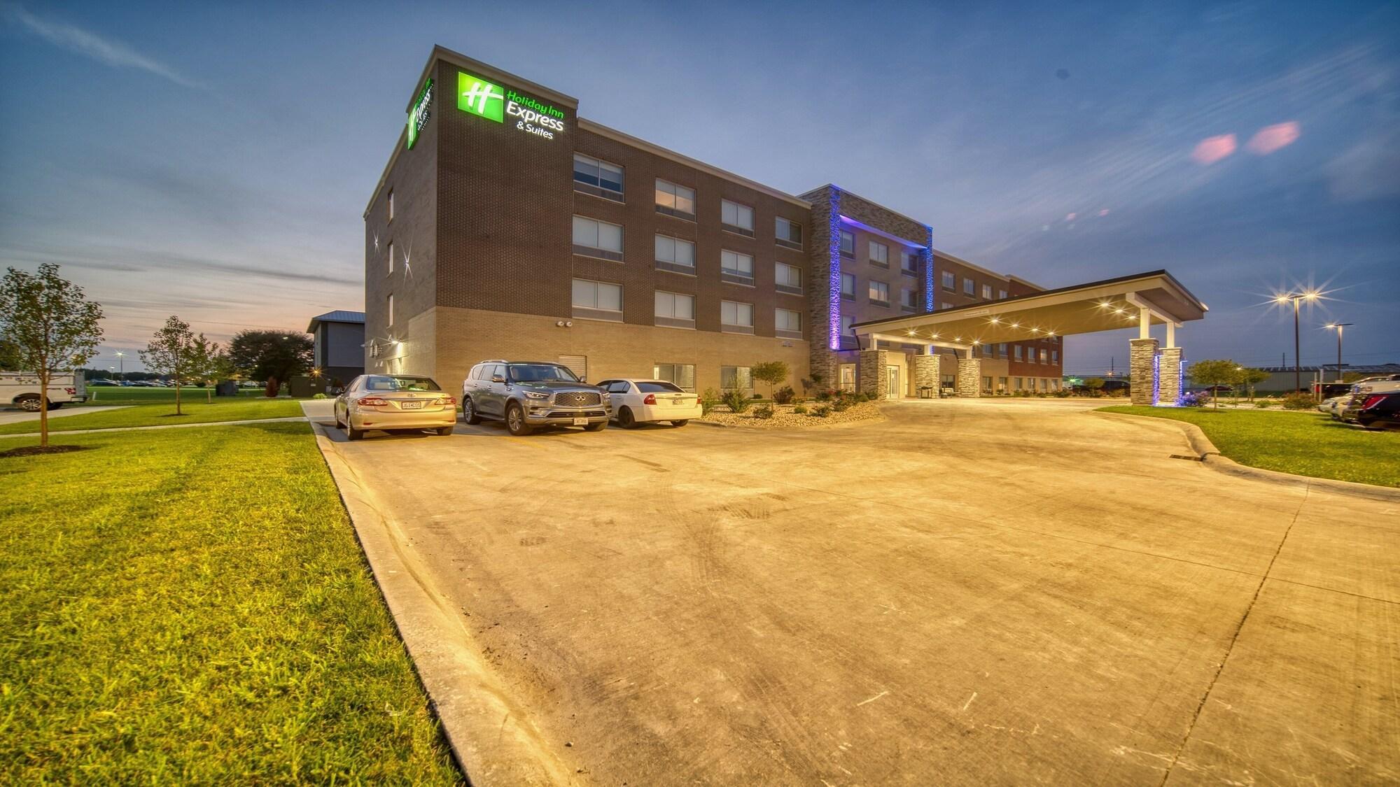 La Quinta By Wyndham Kokomo Exterior photo