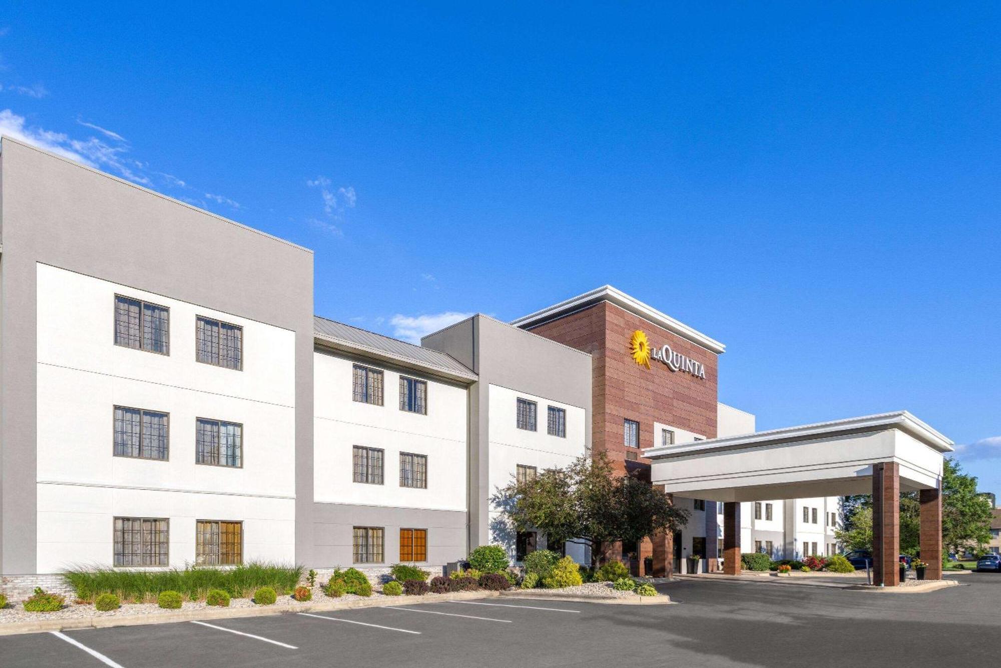 La Quinta By Wyndham Kokomo Exterior photo