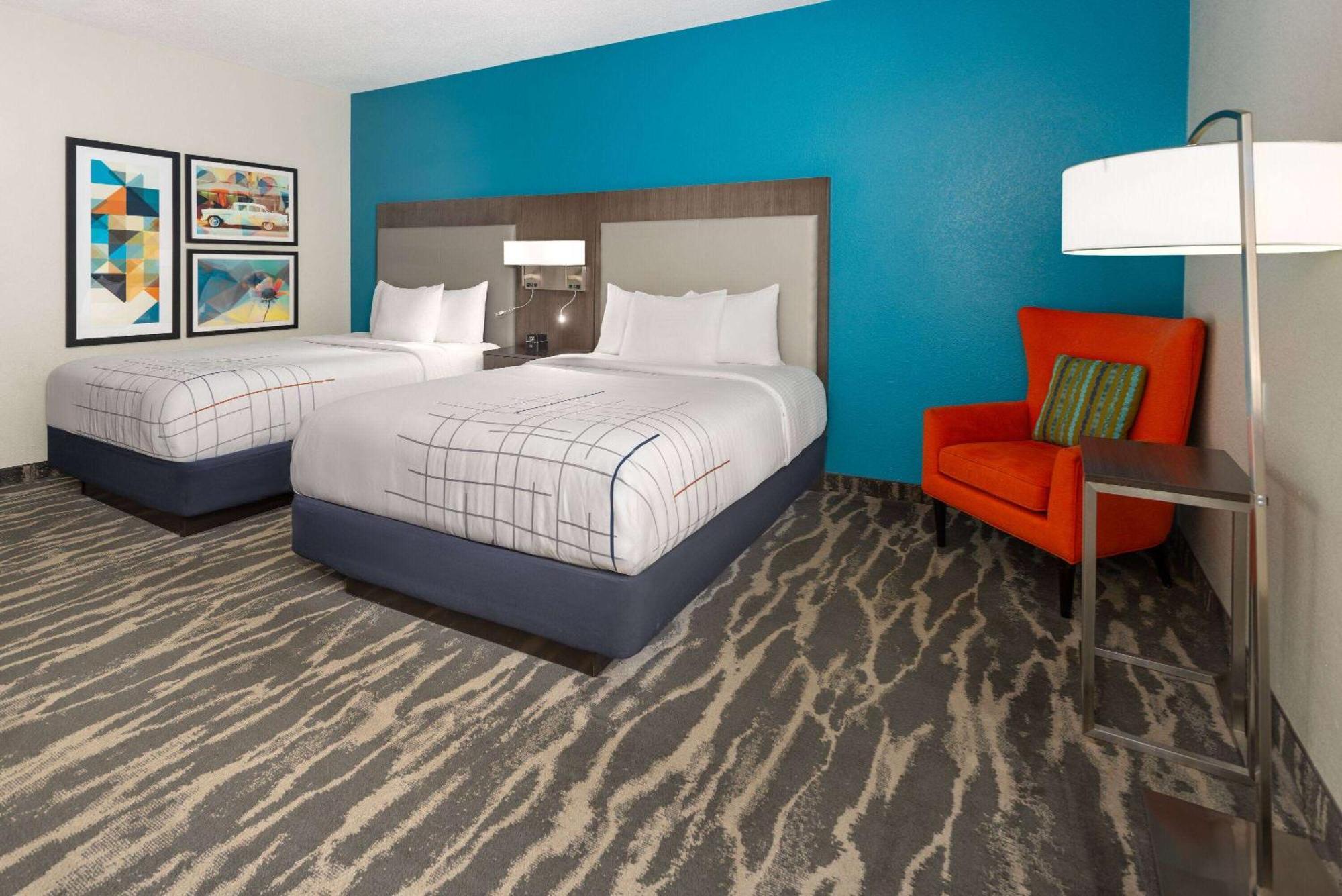 La Quinta By Wyndham Kokomo Exterior photo