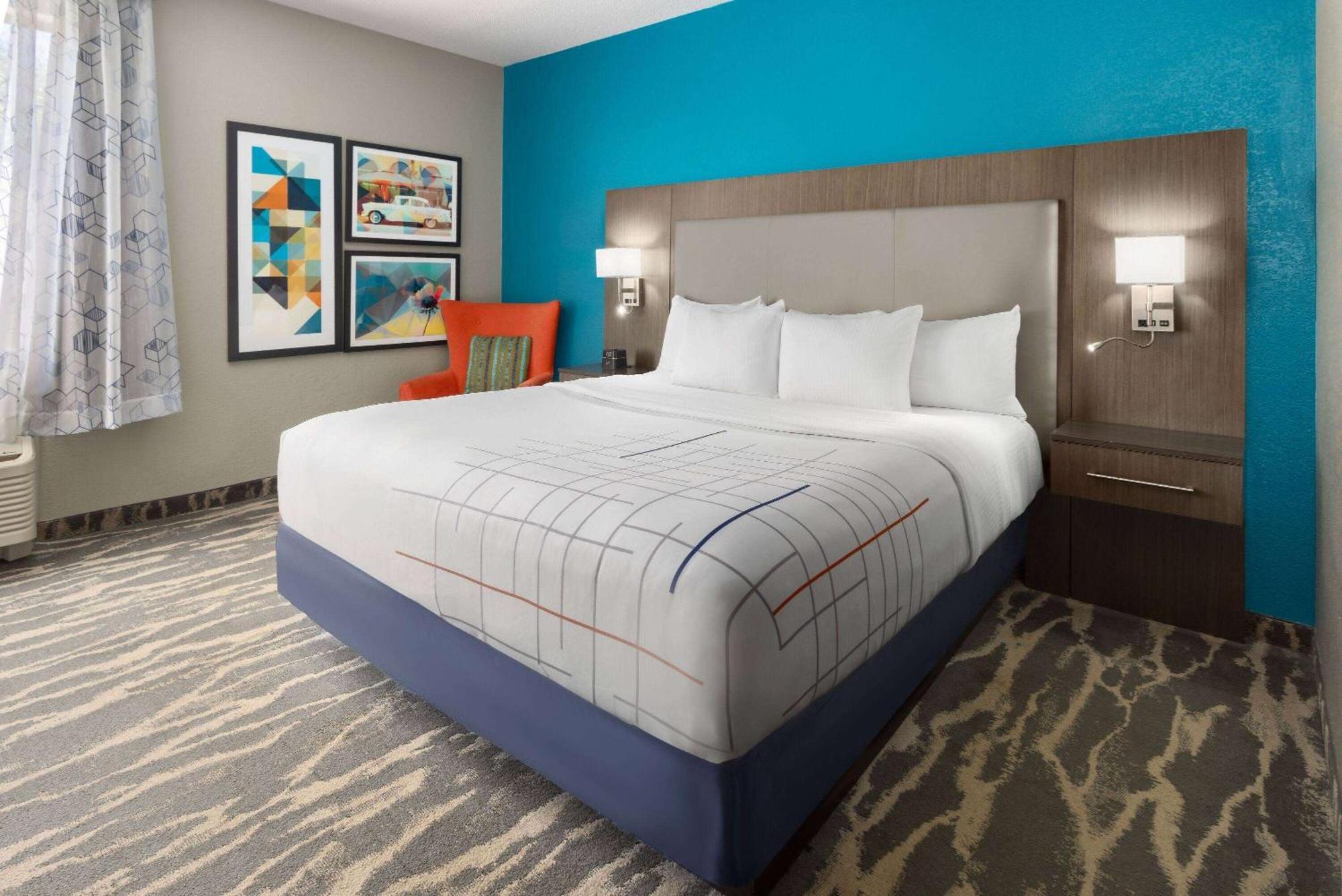 La Quinta By Wyndham Kokomo Exterior photo